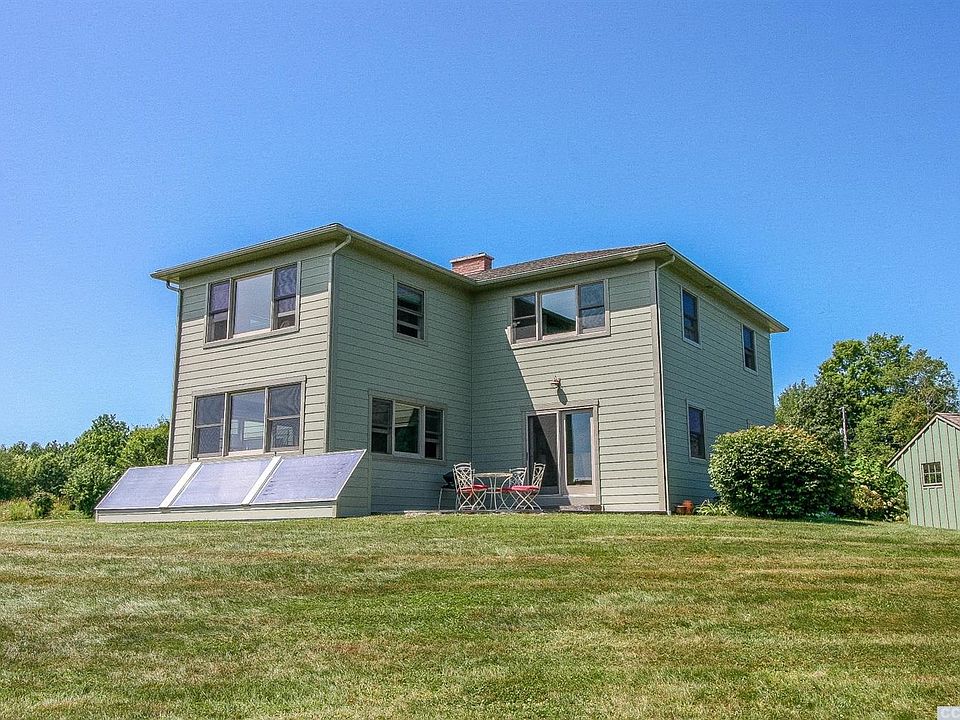 1st image of 9 Cody Ln