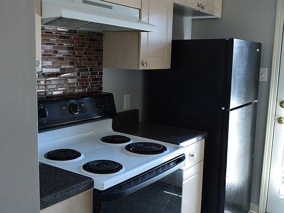 3rd image of 6871 Wrigley Dr