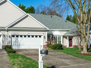 122 Knotts Valley Ln, Cary, NC 27519