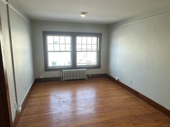 46 S Main St #10, Saint Albans, VT 05478