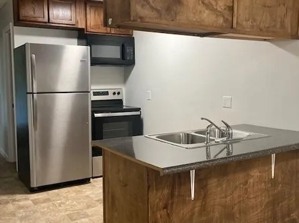 92 Lawrence Landing Rd APT 5, Conway, AR 72032