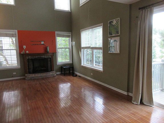 4th image of 132 Allerton Dr