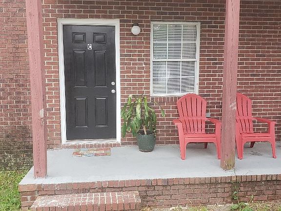 2nd image of 14 University Pl APT C
