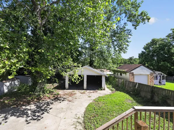 3718 Standish Ave, Cincinnati, OH 45213