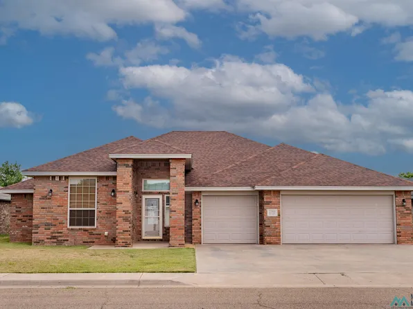 2705 Northglen Dr, Clovis, NM 88101