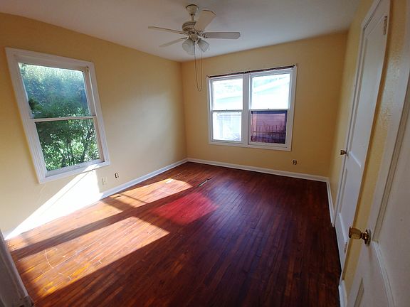 4th image of 2303 Hiawatha
