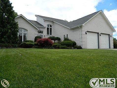 Front of Mountainside.JPG