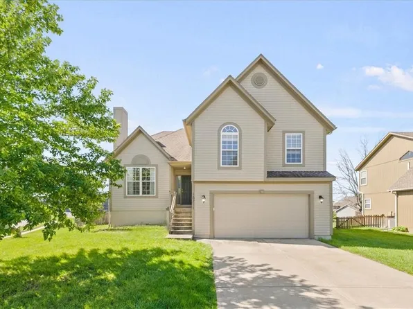 18211 W 164th St, Olathe, KS 66062