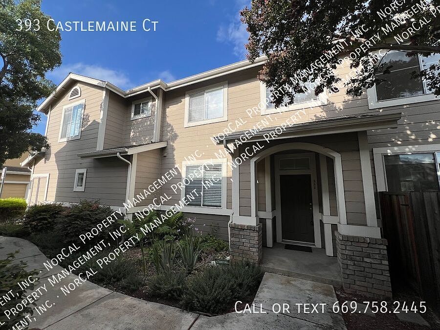 1st image of 393 Castlemaine Ct