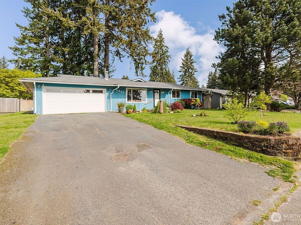 1st image of 2240 Ponderosa Drive SE