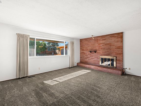 3rd image of 7624 SE Eldorado St