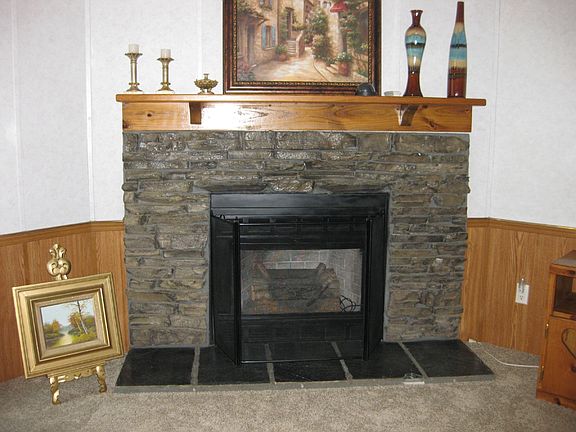 3rd image of 2721 Primrose Ct