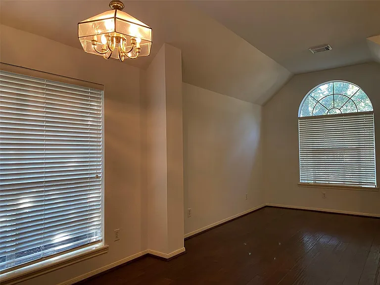 22502 Bristolwood Ct — Photo 6