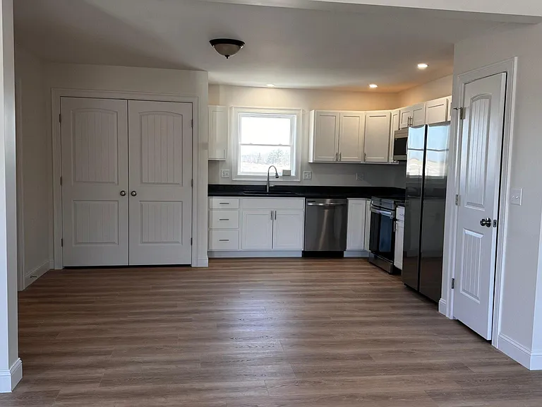 657 Pinetree Rd — Photo 9