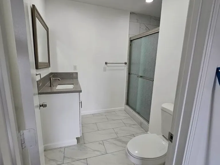 247 Avenida De La Plz #2 — Photo 9