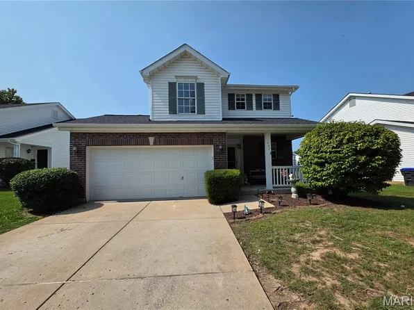 247 Centerfield Dr, O'Fallon, MO 63366