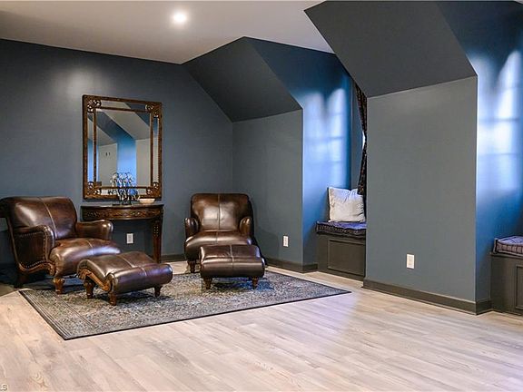 5th image of 672 Wyo Rd