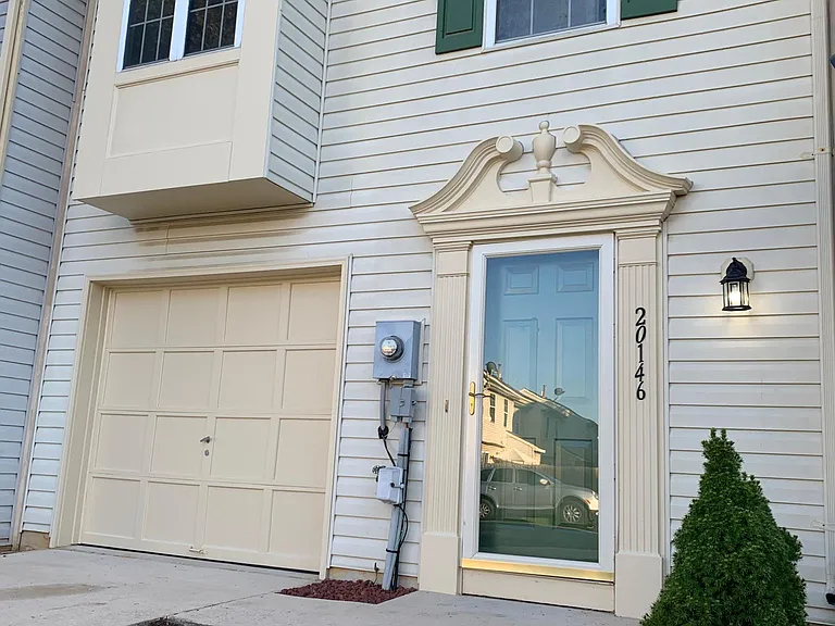 20146 Daniels Cir — Photo 3