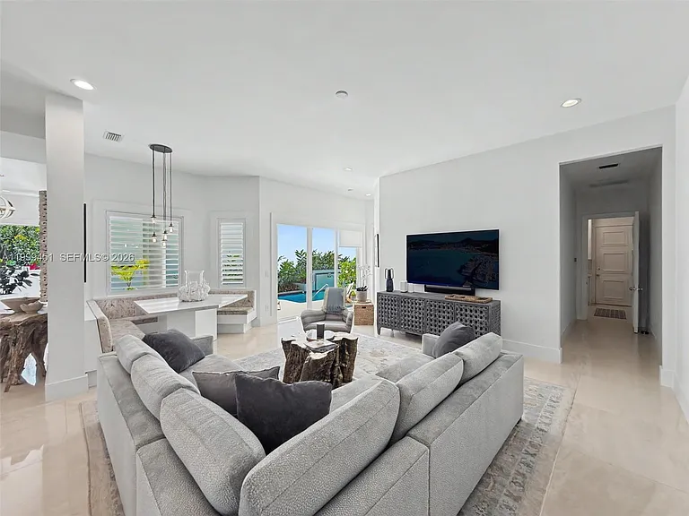 13689 Deering Bay Dr — Photo 7