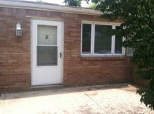 2054 Renton Rd, Pittsburgh, PA 15239