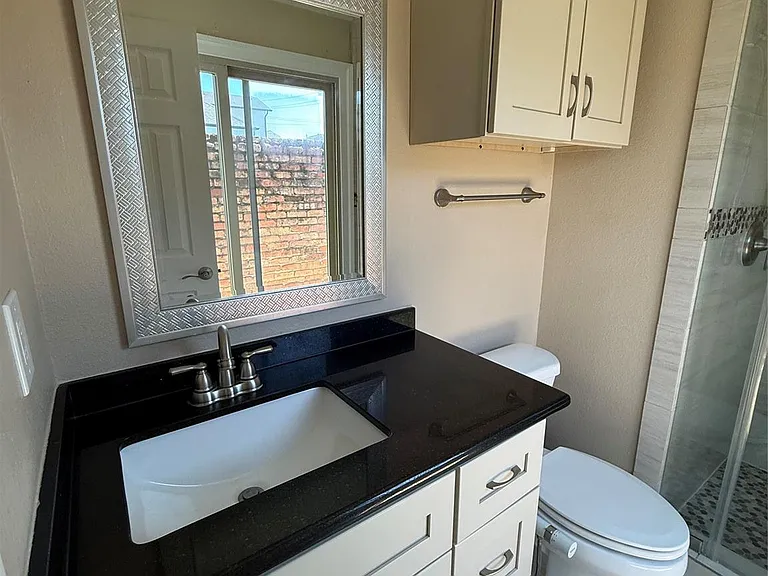 1909 Brun St #4 — Photo 21