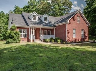 2029 Spencer Mill Rd, Burns, TN 37029