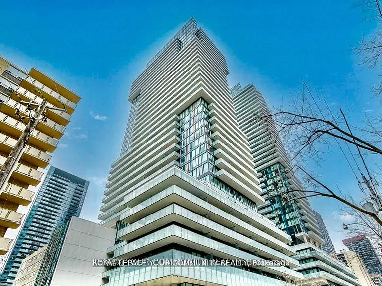 185 Roehampton Ave #409 — Photo 1