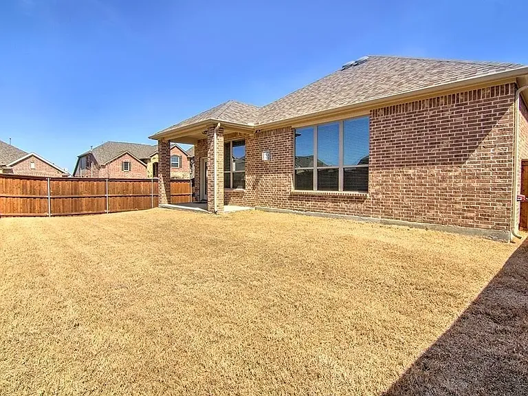 2417 Griffith Park Dr — Photo 12