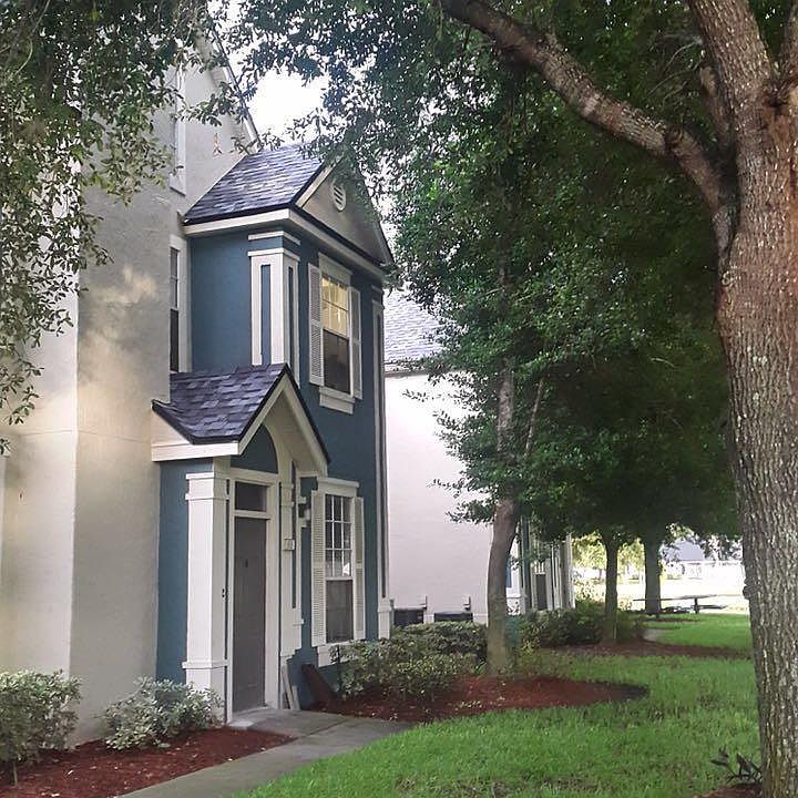 1st image of 13700 N Richmond Park Dr #303