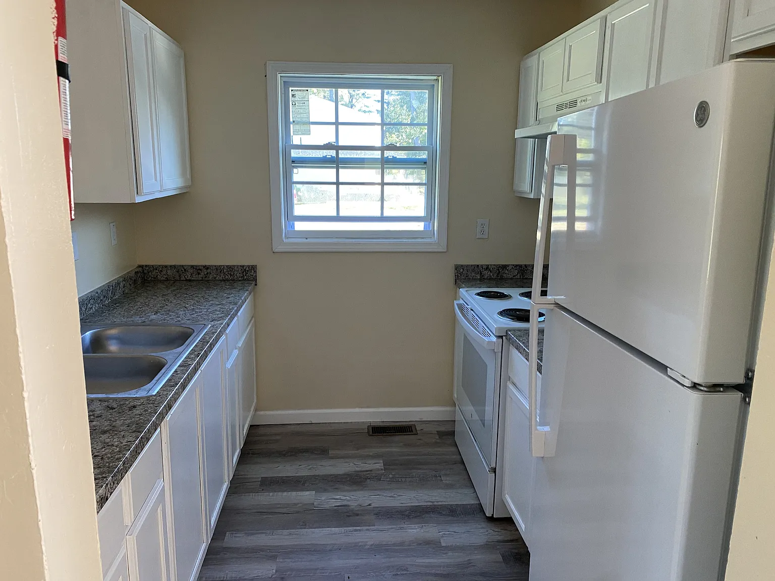 21 Georgian Drive - 21A — Photo 1