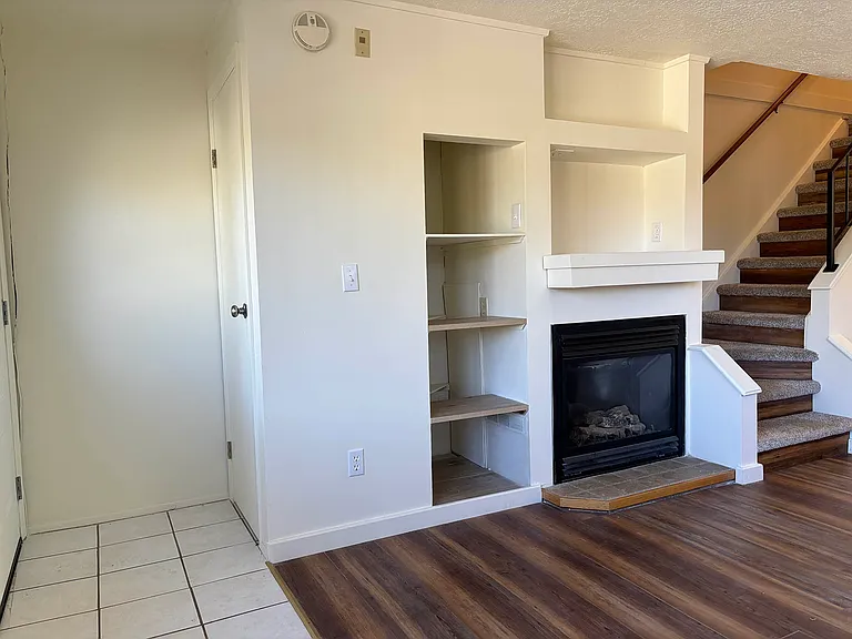 1601 Woodbridge Ct #1601 — Photo 12