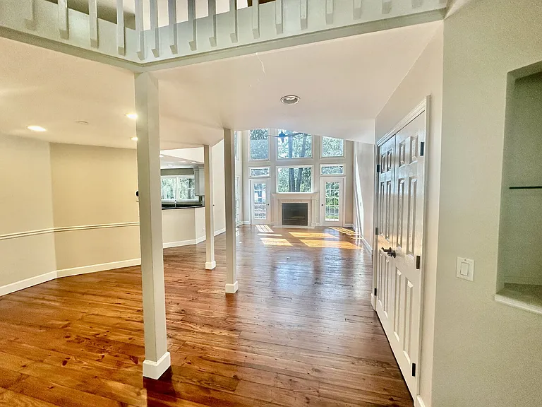 22 Minuteman Dr — Photo 4