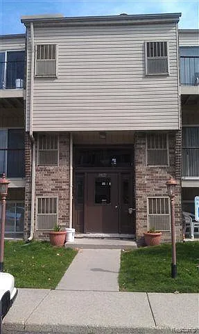 38272 Fairway Ct APT 121A photo 1