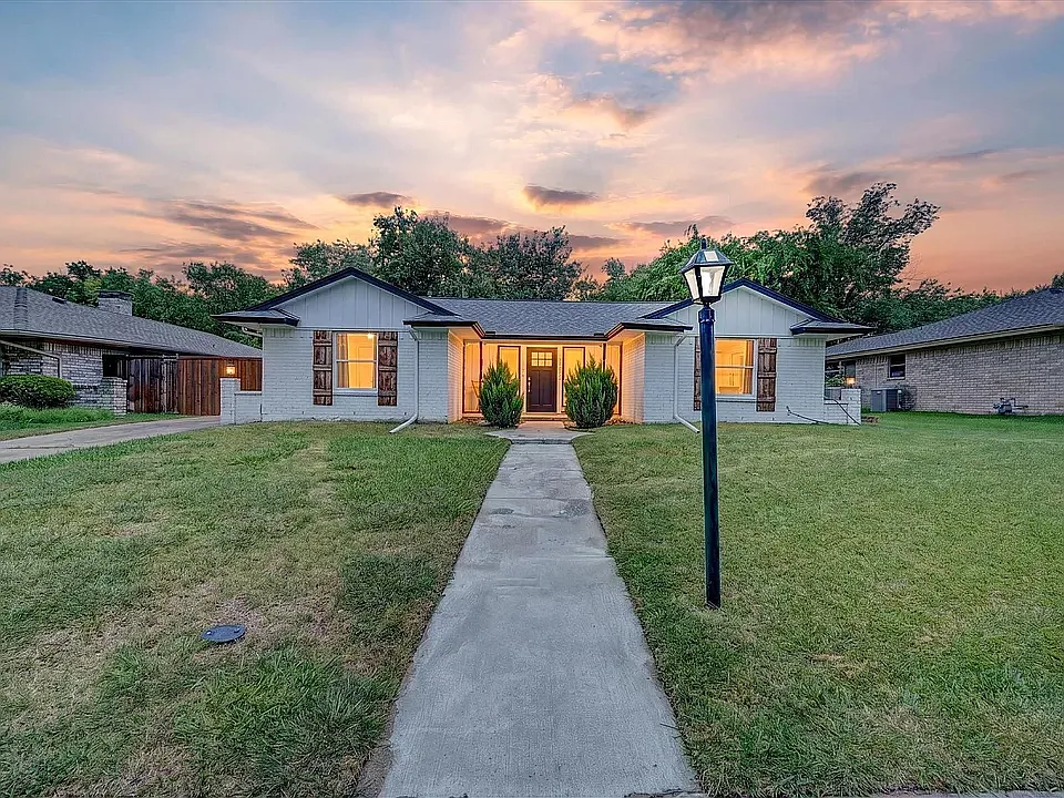 2720 Chadwick Dr