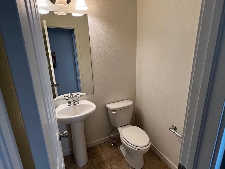 4458 Elegant St — Photo 13