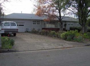 3118 Pine St SE, Albany, OR 97322