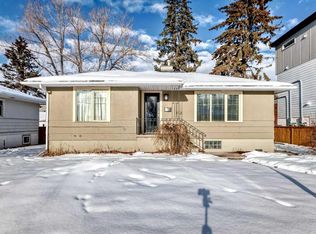 2204 E 25th Ave NW, Calgary, AB T2M 2C1