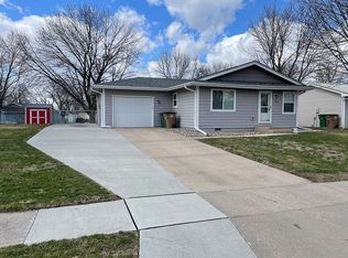 204 11th St SE, Bondurant, IA 50035