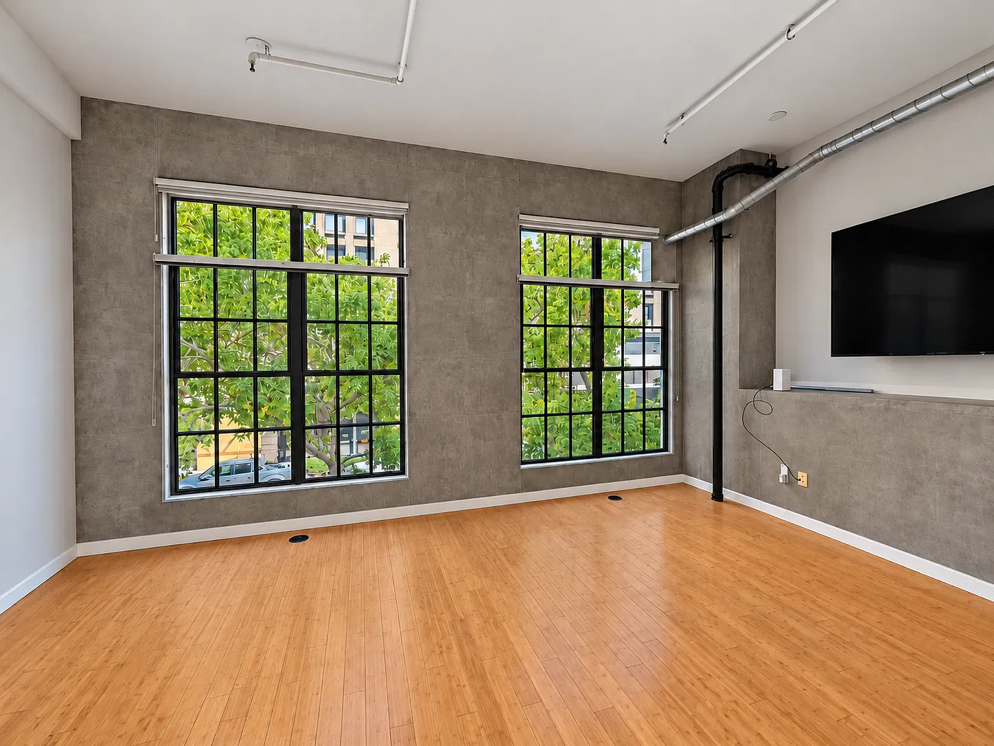 Studio, 1049 sqft, $2,899 — Photo 3