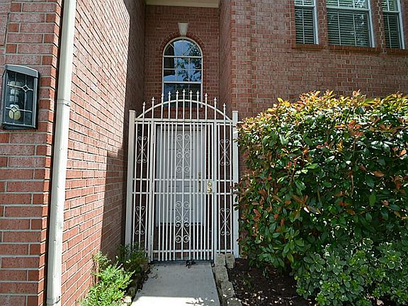 2nd image of 13142 Woodvine Trl