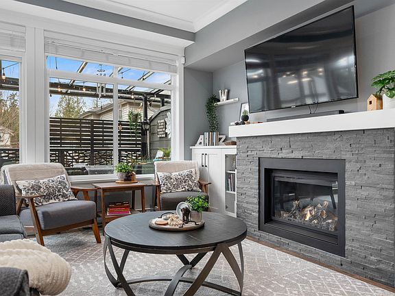 4th image of 11461 236th St #15