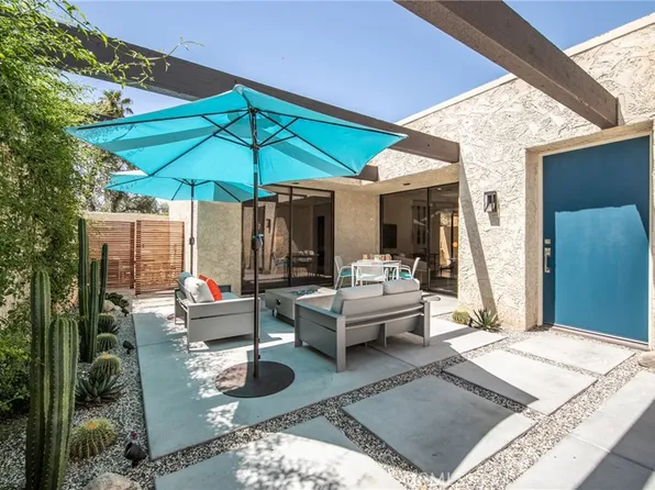 466 N Hermosa Dr, Palm Springs, CA 92262