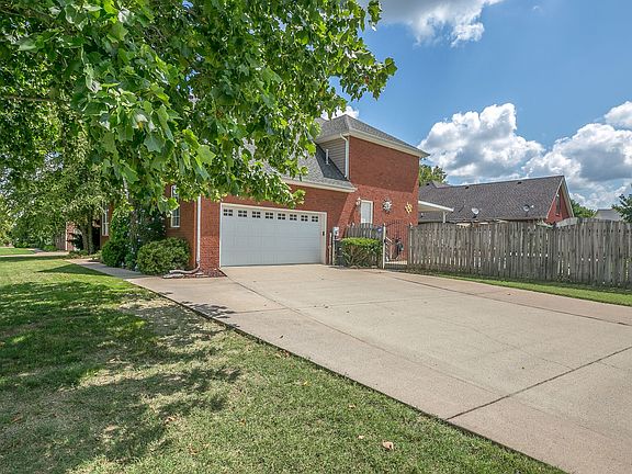 3rd image of 1811 Joben Dr