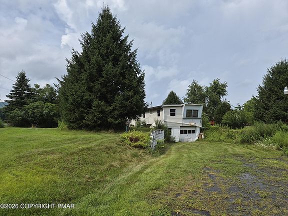 4th image of 2737 Mountain Rd