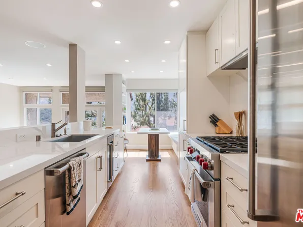 17083 Palisades Cir, Pacific Palisades, CA
