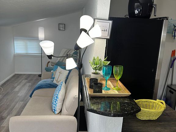4th image of 6002 72nd Ave N #2