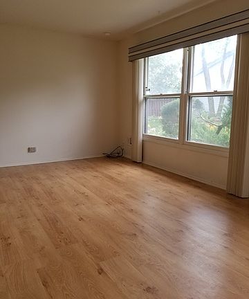 2nd image of 1752 Queensbury Cir #5821
