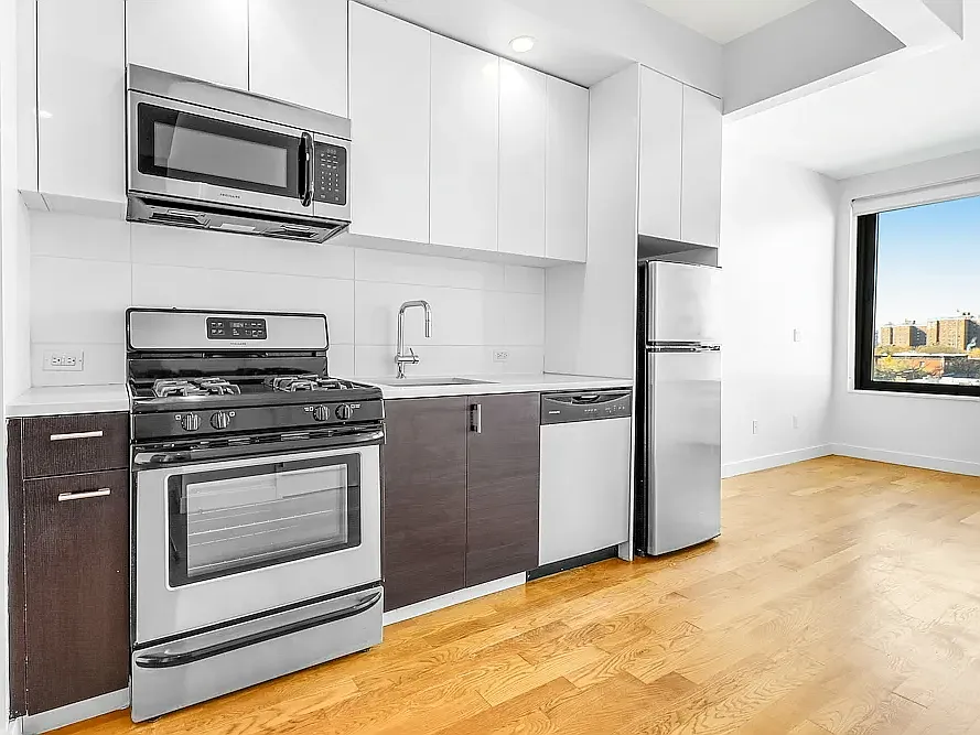 316 Bergen St — Photo 4