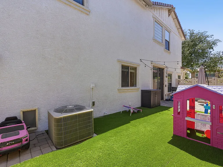 1072 S Cheshire Ln — Photo 31