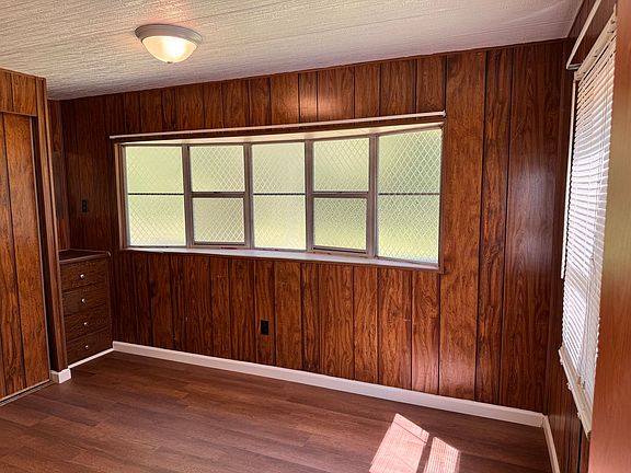 5th image of 3685 Shady Knoll Dr